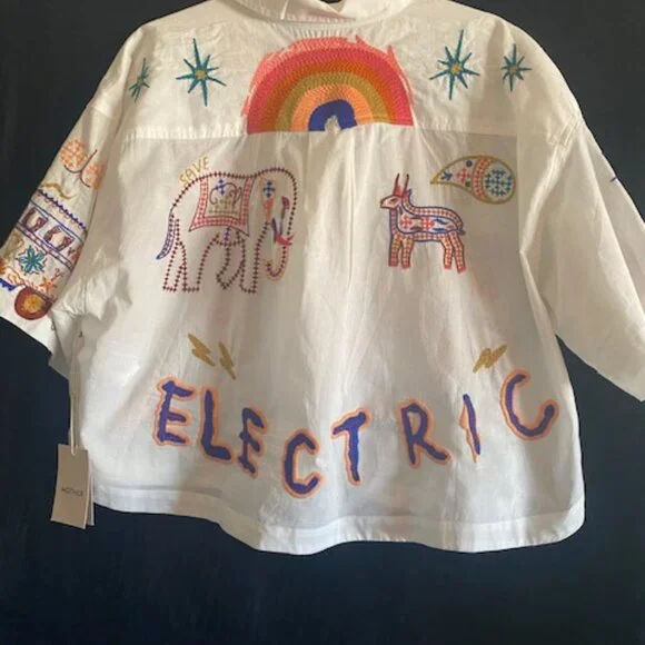 Anthropology Shirt with embroidery - Picture 2 of 3